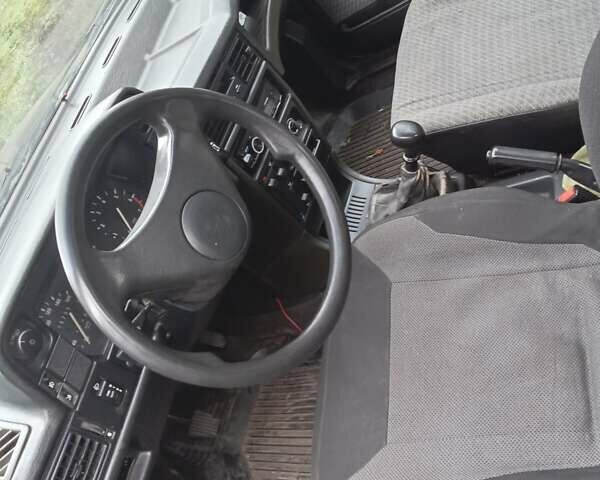 Красный Опель Кадет, объемом двигателя 1.6 л и пробегом 55 тыс. км за 873 $, фото 2 на Automoto.ua