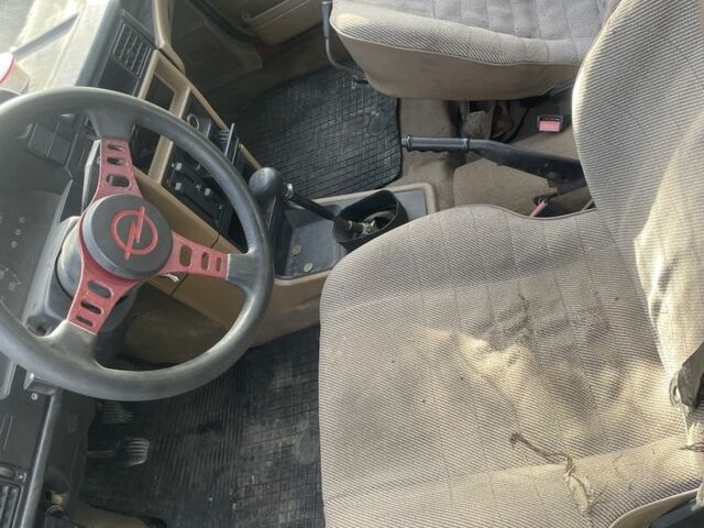 Красный Опель Кадет, объемом двигателя 1.3 л и пробегом 50 тыс. км за 372 $, фото 9 на Automoto.ua