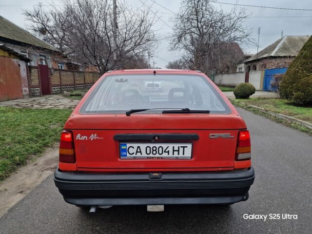 Красный Опель Кадет, объемом двигателя 1.4 л и пробегом 300 тыс. км за 899 $, фото 14 на Automoto.ua