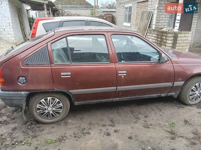 Красный Опель Кадет, объемом двигателя 1.6 л и пробегом 55 тыс. км за 873 $, фото 6 на Automoto.ua