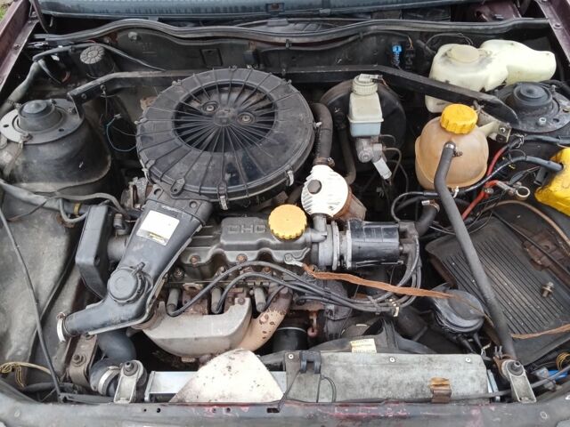 Червоний Опель Кадет, об'ємом двигуна 1.6 л та пробігом 55 тис. км за 949 $, фото 7 на Automoto.ua