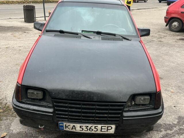 Красный Опель Кадет, объемом двигателя 1.4 л и пробегом 3 тыс. км за 500 $, фото 1 на Automoto.ua