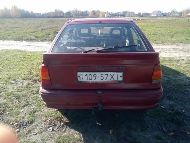 Красный Опель Кадет, объемом двигателя 0 л и пробегом 300 тыс. км за 550 $, фото 2 на Automoto.ua