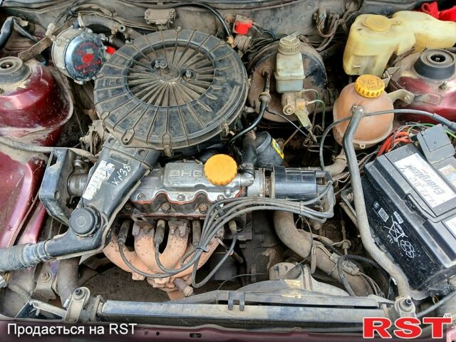 Червоний Опель Кадет, об'ємом двигуна 1.6 л та пробігом 1000 тис. км за 1650 $, фото 2 на Automoto.ua