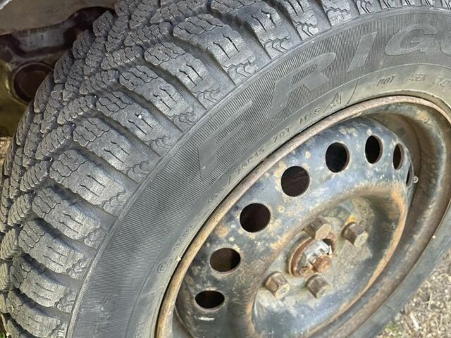 Красный Опель Кадет, объемом двигателя 1.3 л и пробегом 50 тыс. км за 372 $, фото 5 на Automoto.ua