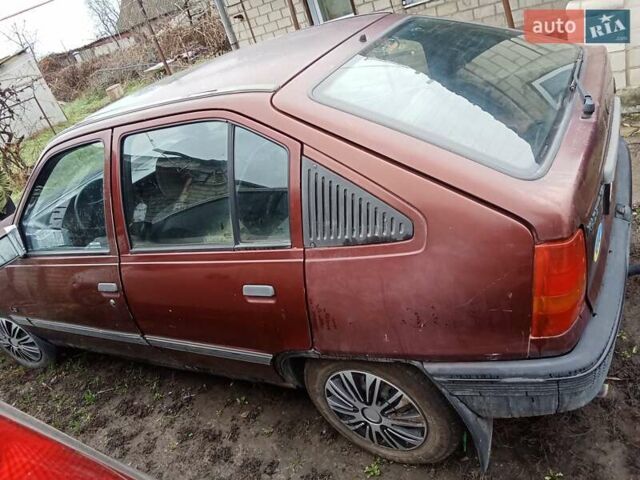 Красный Опель Кадет, объемом двигателя 1.6 л и пробегом 55 тыс. км за 873 $, фото 8 на Automoto.ua