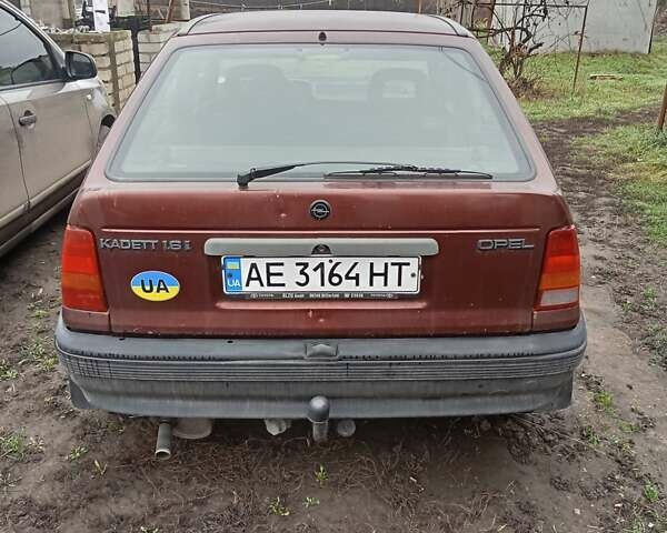 Красный Опель Кадет, объемом двигателя 1.6 л и пробегом 55 тыс. км за 873 $, фото 5 на Automoto.ua