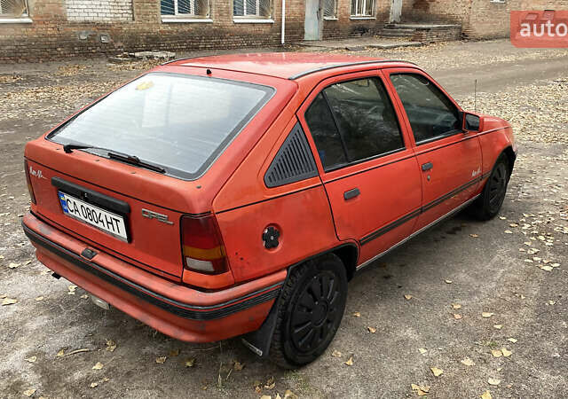 Червоний Опель Кадет, об'ємом двигуна 1.4 л та пробігом 300 тис. км за 650 $, фото 3 на Automoto.ua