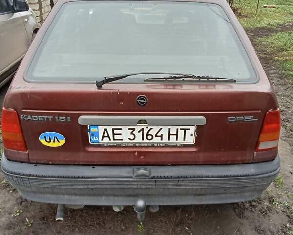 Красный Опель Кадет, объемом двигателя 1.6 л и пробегом 55 тыс. км за 873 $, фото 4 на Automoto.ua
