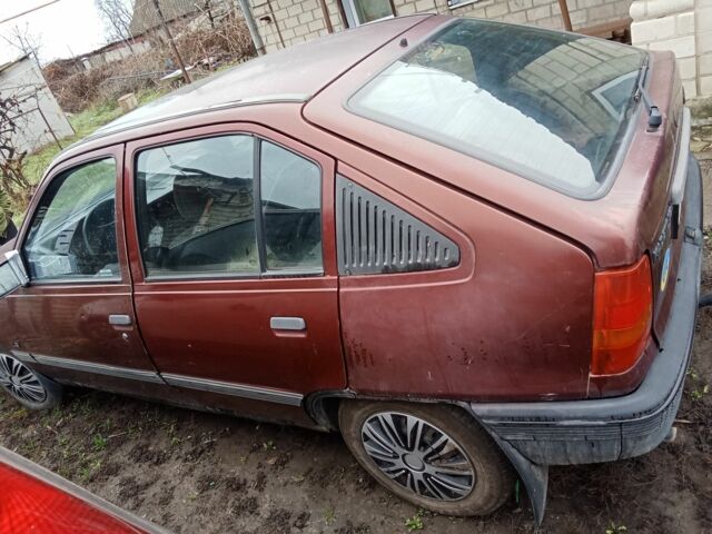 Червоний Опель Кадет, об'ємом двигуна 1.6 л та пробігом 55 тис. км за 949 $, фото 3 на Automoto.ua