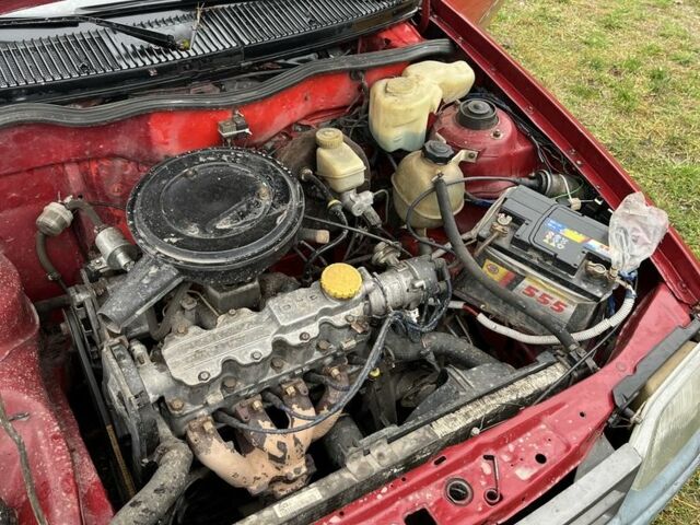 Красный Опель Кадет, объемом двигателя 1.6 л и пробегом 3 тыс. км за 850 $, фото 4 на Automoto.ua