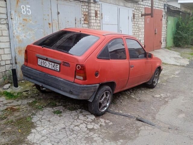 Красный Опель Кадет, объемом двигателя 0 л и пробегом 350 тыс. км за 600 $, фото 4 на Automoto.ua