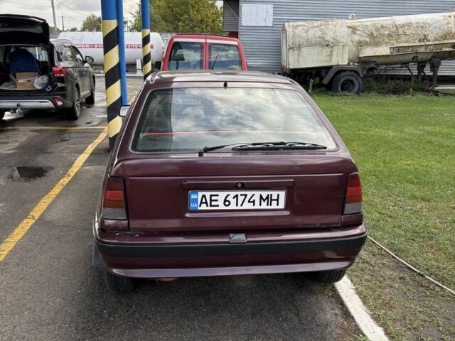 Красный Опель Кадет, объемом двигателя 1.4 л и пробегом 3 тыс. км за 700 $, фото 3 на Automoto.ua