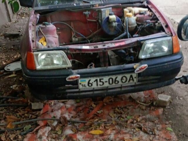 Красный Опель Кадет, объемом двигателя 1.3 л и пробегом 882 тыс. км за 300 $, фото 1 на Automoto.ua