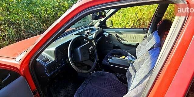 Красный Опель Кадет, объемом двигателя 1.3 л и пробегом 300 тыс. км за 1190 $, фото 1 на Automoto.ua
