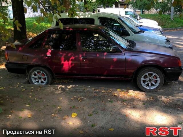 Красный Опель Кадет, объемом двигателя 1.3 л и пробегом 3 тыс. км за 1000 $, фото 2 на Automoto.ua