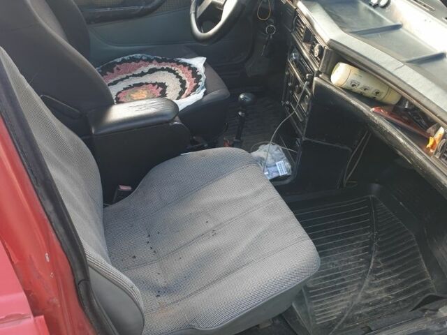 Красный Опель Кадет, объемом двигателя 0 л и пробегом 100 тыс. км за 750 $, фото 2 на Automoto.ua