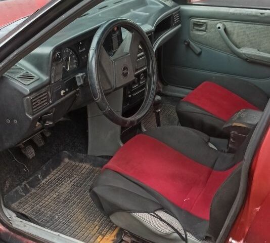 Красный Опель Кадет, объемом двигателя 1.3 л и пробегом 1 тыс. км за 780 $, фото 3 на Automoto.ua