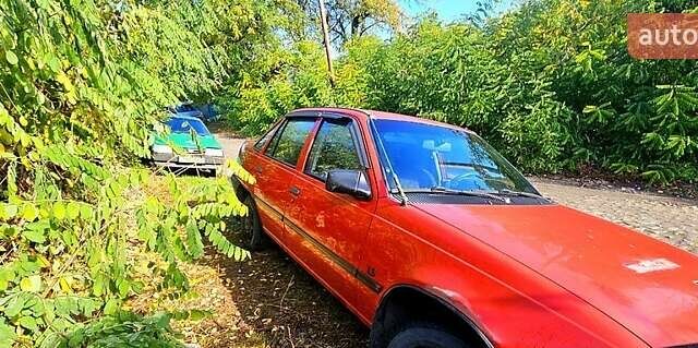Красный Опель Кадет, объемом двигателя 1.3 л и пробегом 300 тыс. км за 1190 $, фото 2 на Automoto.ua