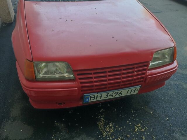 Красный Опель Кадет, объемом двигателя 1.3 л и пробегом 10 тыс. км за 800 $, фото 6 на Automoto.ua