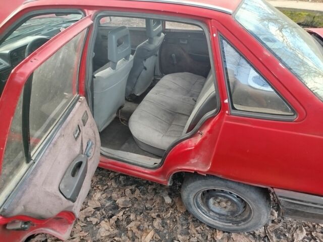 Червоний Опель Кадет, об'ємом двигуна 0 л та пробігом 94 тис. км за 638 $, фото 2 на Automoto.ua