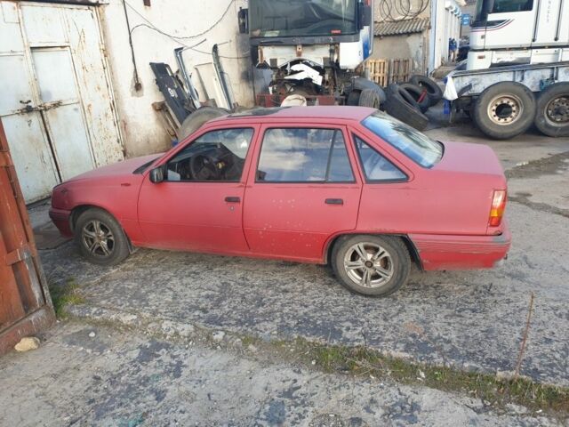 Красный Опель Кадет, объемом двигателя 0 л и пробегом 100 тыс. км за 750 $, фото 3 на Automoto.ua