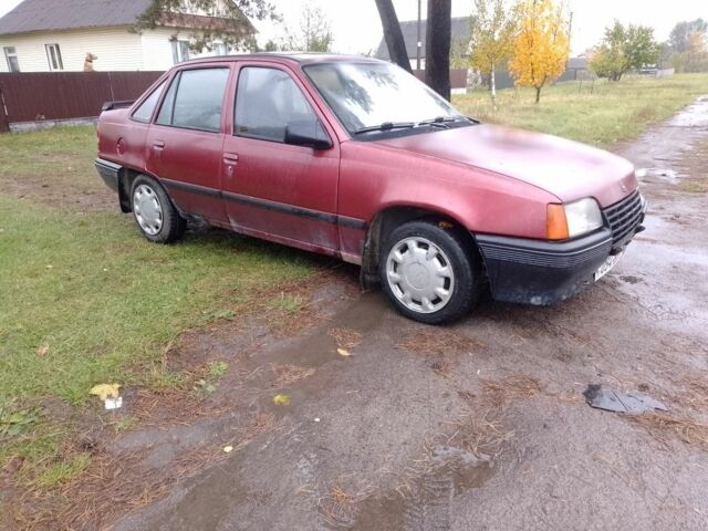 Червоний Опель Кадет, об'ємом двигуна 1.3 л та пробігом 145 тис. км за 750 $, фото 4 на Automoto.ua