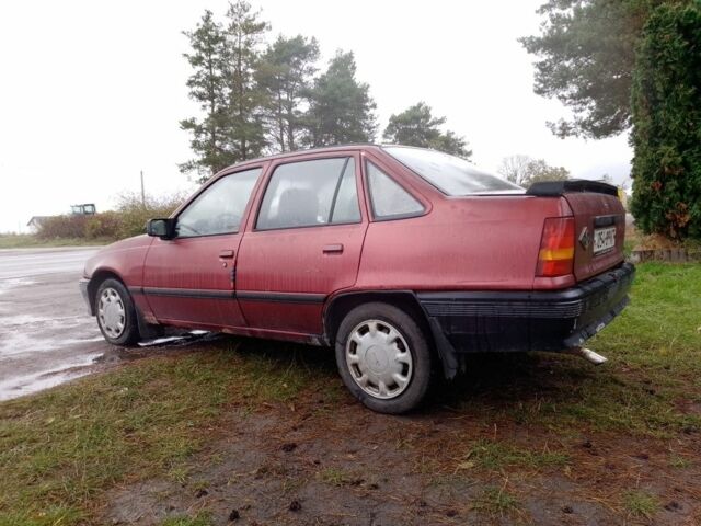 Червоний Опель Кадет, об'ємом двигуна 1.3 л та пробігом 145 тис. км за 750 $, фото 1 на Automoto.ua