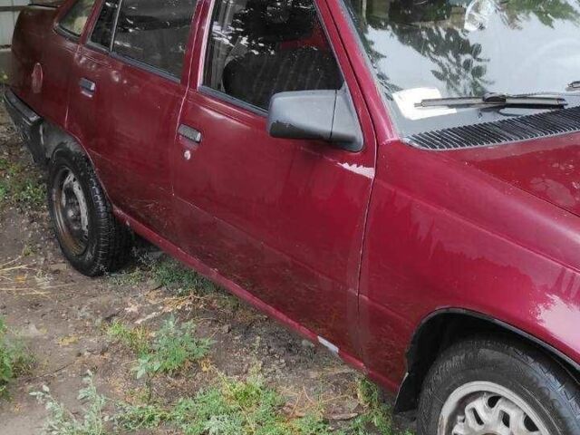 Красный Опель Кадет, объемом двигателя 1.3 л и пробегом 250 тыс. км за 888 $, фото 1 на Automoto.ua
