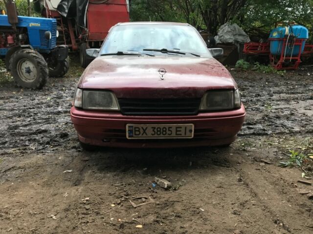 Красный Опель Кадет, объемом двигателя 1.8 л и пробегом 5 тыс. км за 579 $, фото 3 на Automoto.ua