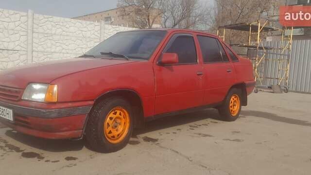 Красный Опель Кадет, объемом двигателя 1.3 л и пробегом 46 тыс. км за 871 $, фото 5 на Automoto.ua