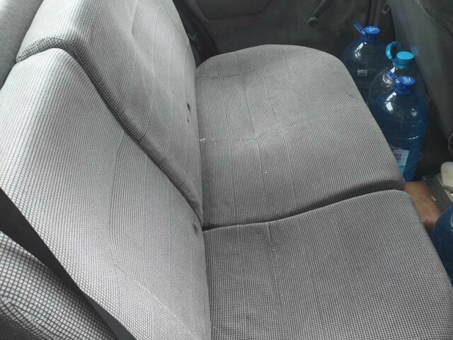 Красный Опель Кадет, объемом двигателя 1.3 л и пробегом 230 тыс. км за 900 $, фото 3 на Automoto.ua