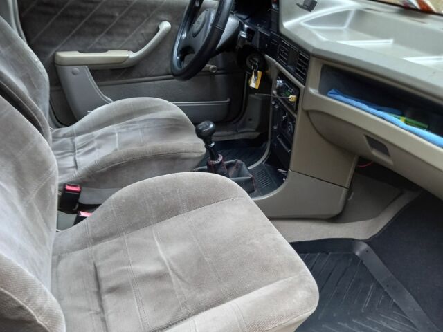 Красный Опель Кадет, объемом двигателя 1.6 л и пробегом 99 тыс. км за 1400 $, фото 9 на Automoto.ua