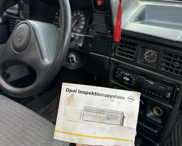 Красный Опель Кадет, объемом двигателя 1.4 л и пробегом 260 тыс. км за 240 $, фото 20 на Automoto.ua