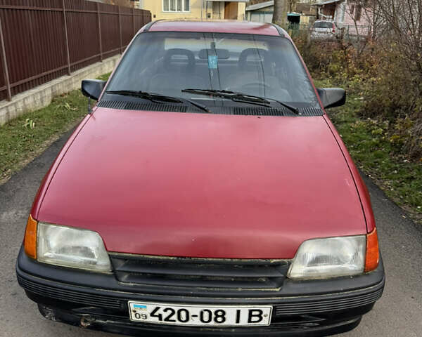Красный Опель Кадет, объемом двигателя 1.4 л и пробегом 260 тыс. км за 240 $, фото 1 на Automoto.ua