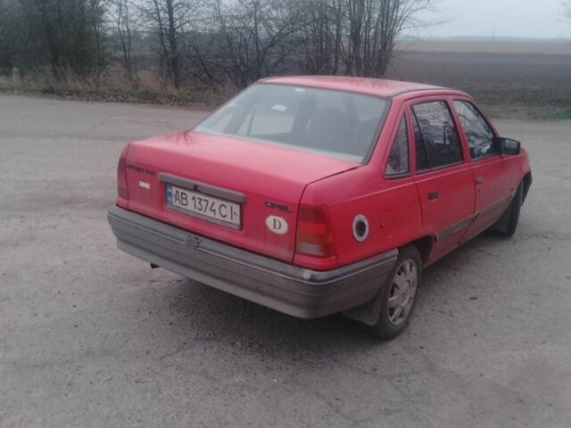 Червоний Опель Кадет, об'ємом двигуна 1.6 л та пробігом 100 тис. км за 800 $, фото 4 на Automoto.ua