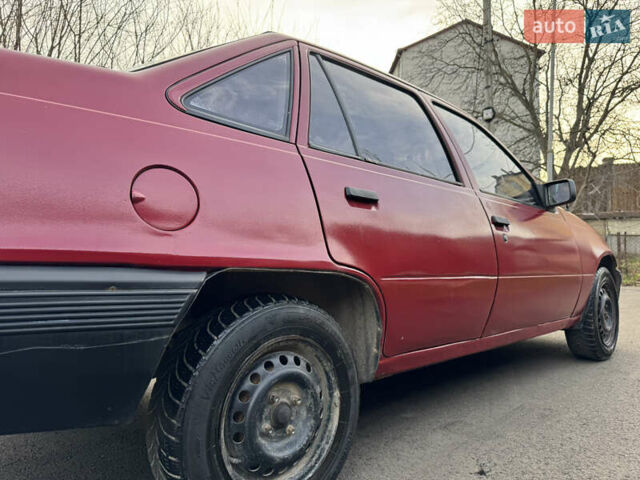 Красный Опель Кадет, объемом двигателя 1.4 л и пробегом 260 тыс. км за 240 $, фото 5 на Automoto.ua