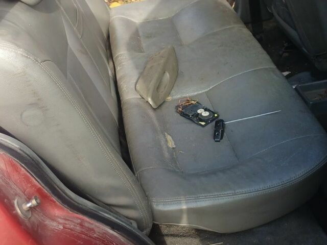 Красный Опель Кадет, объемом двигателя 0 л и пробегом 111 тыс. км за 596 $, фото 5 на Automoto.ua