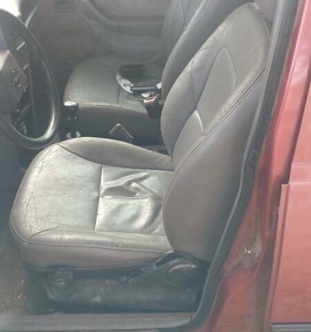 Красный Опель Кадет, объемом двигателя 0 л и пробегом 111 тыс. км за 596 $, фото 5 на Automoto.ua