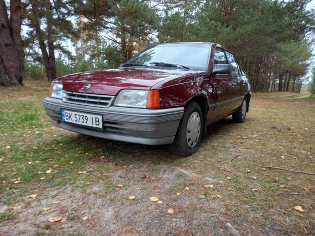 Красный Опель Кадет, объемом двигателя 1.6 л и пробегом 99 тыс. км за 1400 $, фото 3 на Automoto.ua