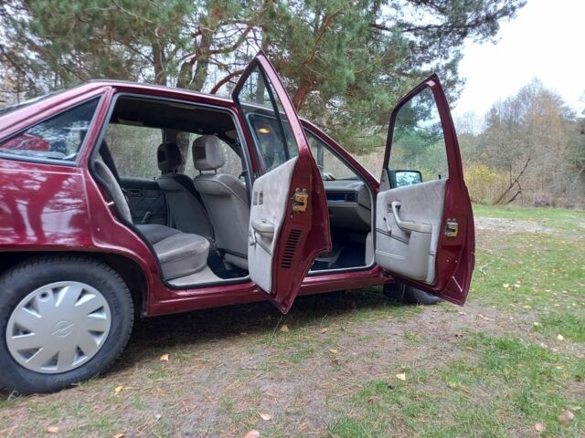 Красный Опель Кадет, объемом двигателя 1.6 л и пробегом 99 тыс. км за 1400 $, фото 7 на Automoto.ua