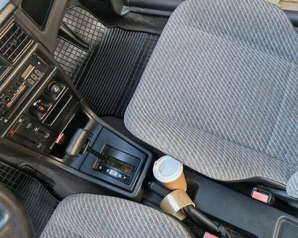 Красный Опель Кадет, объемом двигателя 1.6 л и пробегом 377 тыс. км за 2000 $, фото 13 на Automoto.ua