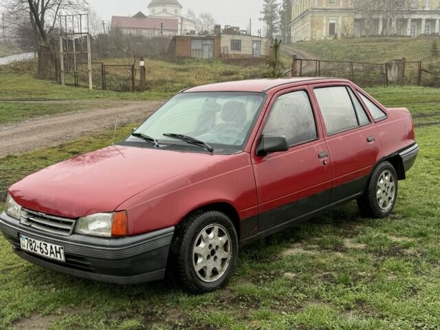 Красный Опель Кадет, объемом двигателя 1.4 л и пробегом 350 тыс. км за 900 $, фото 2 на Automoto.ua