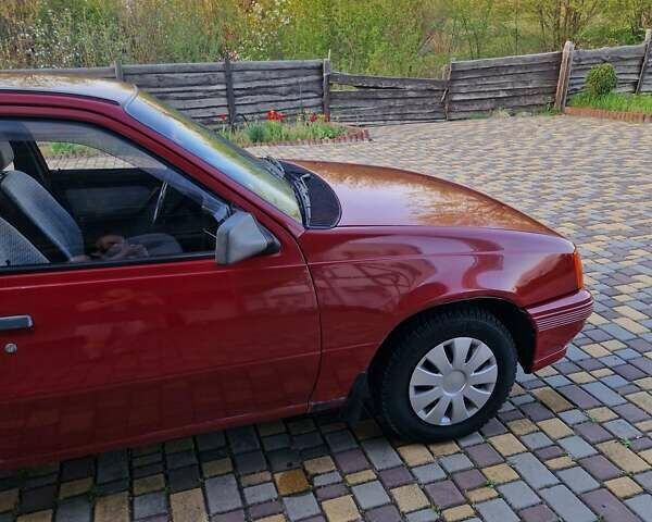 Красный Опель Кадет, объемом двигателя 1.6 л и пробегом 377 тыс. км за 2000 $, фото 12 на Automoto.ua