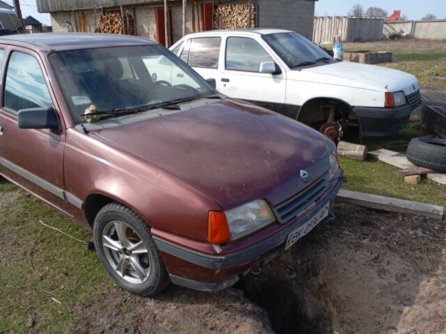 Красный Опель Кадет, объемом двигателя 1.6 л и пробегом 2 тыс. км за 600 $, фото 6 на Automoto.ua