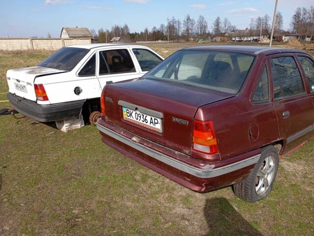 Красный Опель Кадет, объемом двигателя 1.6 л и пробегом 2 тыс. км за 600 $, фото 8 на Automoto.ua