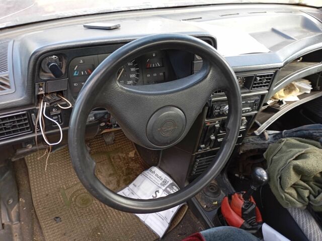 Красный Опель Кадет, объемом двигателя 1.6 л и пробегом 2 тыс. км за 600 $, фото 3 на Automoto.ua