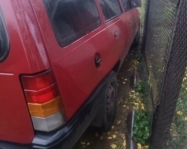 Красный Опель Кадет, объемом двигателя 1.3 л и пробегом 20 тыс. км за 1150 $, фото 1 на Automoto.ua