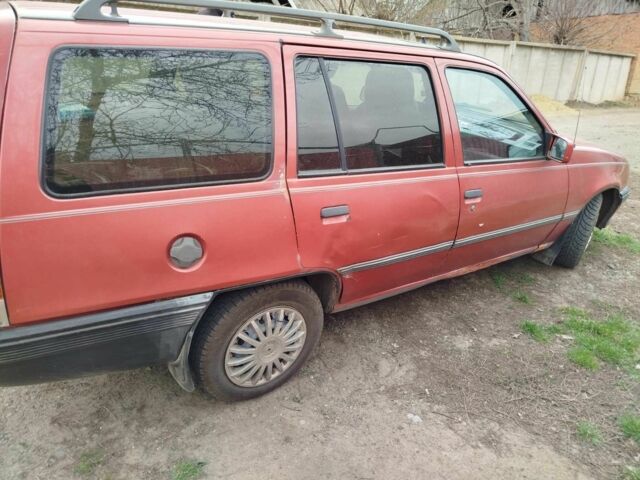 Красный Опель Кадет, объемом двигателя 0 л и пробегом 50 тыс. км за 800 $, фото 5 на Automoto.ua