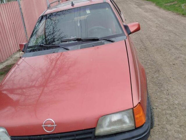 Красный Опель Кадет, объемом двигателя 0 л и пробегом 50 тыс. км за 800 $, фото 2 на Automoto.ua